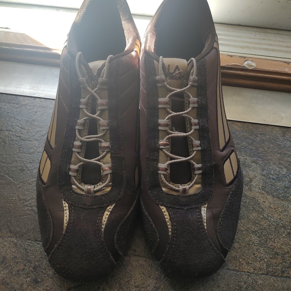 LA Gear Sneakers Womens‎ Brown Tan Excellent Suede Bungee Lace Low Top Retro